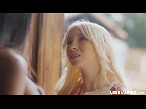 ❤️ La noia torna a casa uns mesos després i s'acaba menjant el cony de la seva madrastra ❤️ Fota al porno ca.sex00.top ❌